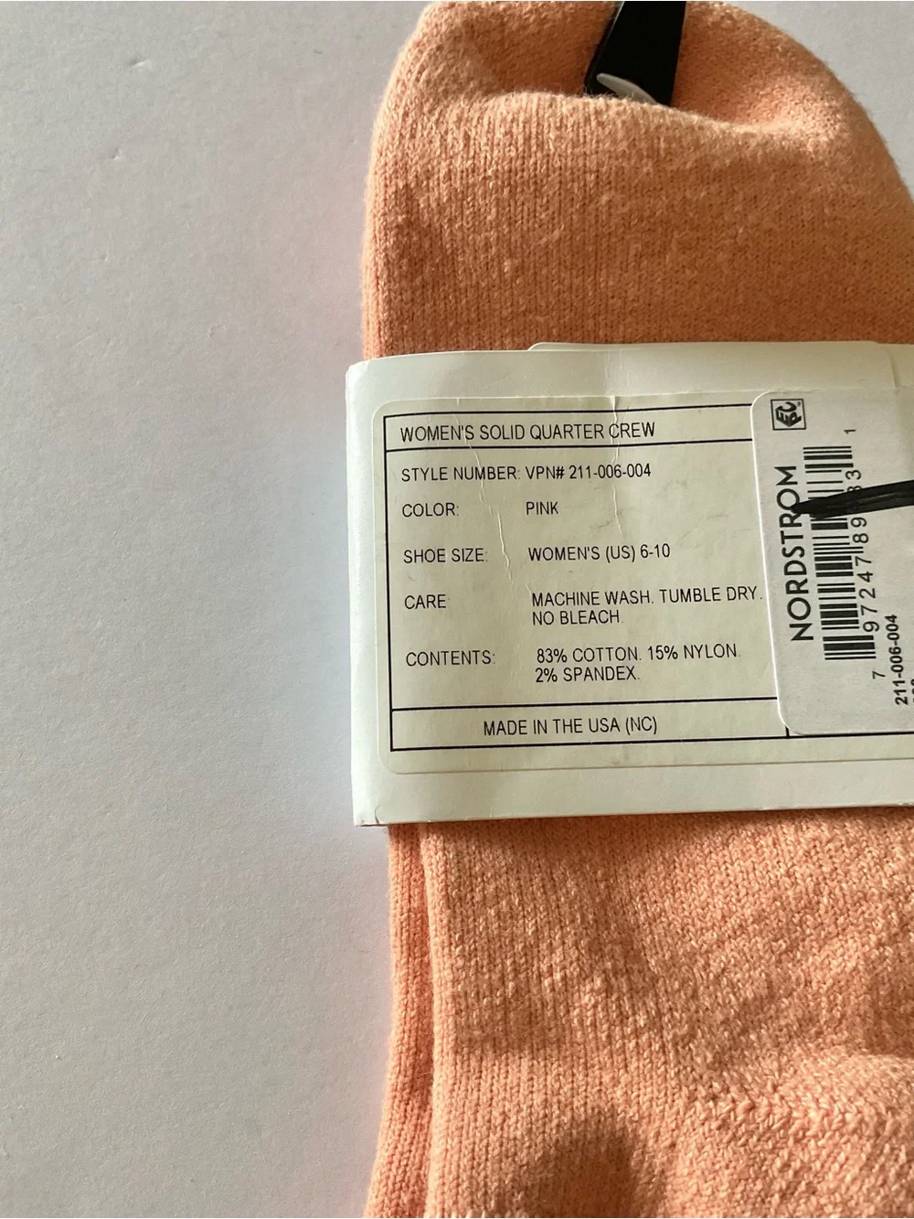 AMERICAN TRENCH WOMENS SOLID QUARTER CREW SOCKS PEACHY PINK OS NWT